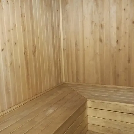 Private Guslashky Lodge